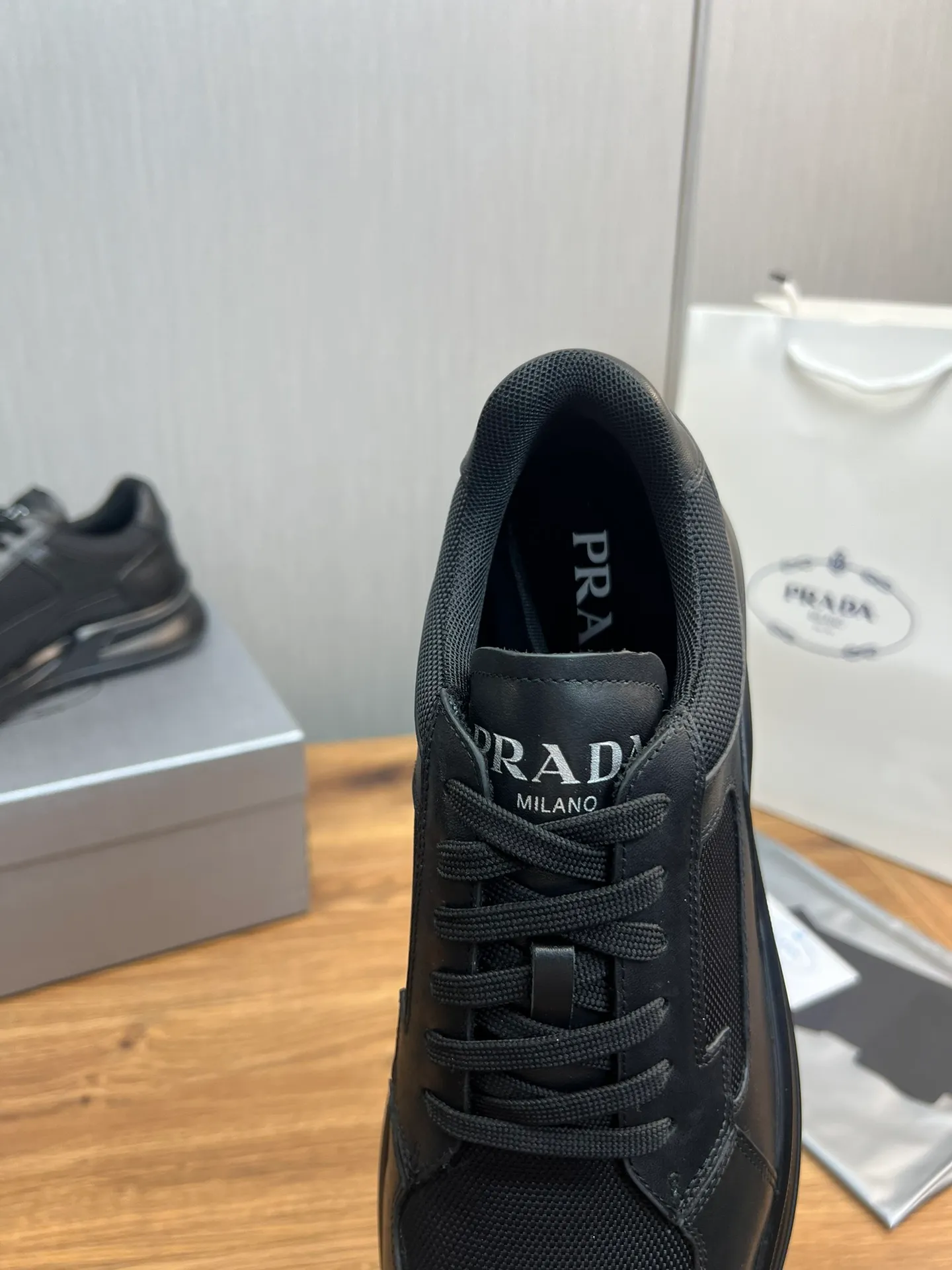 Men's shoes 💰620💰 [PRADA] Men's shoes are popular in the counter, official website is synchronized, 1 high-quality shipment ✔️Original cowhide stitching mesh + cowhide lining, 1🆚1 replica, original original bottom, 38-45 (45 customized, non-refundable)